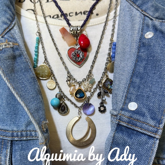 Multi charms layered turquoise necklace - Picture 2 of 11